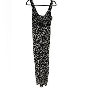 Enfocus Studio Black and White V-Neck Maxi Dress